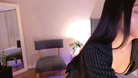 Snapshot of _megaan__ chatting on 05/30/26, 12:02 Megan online show from 05/30/26, 12:02