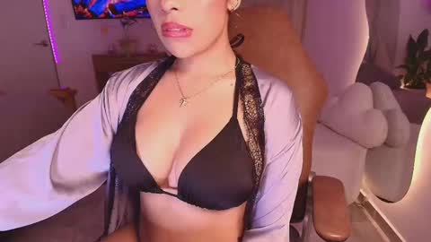 Marce  online show from 11/13/25, 02:27