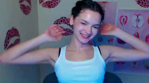 Susie online show from 10/23/25, 07:07