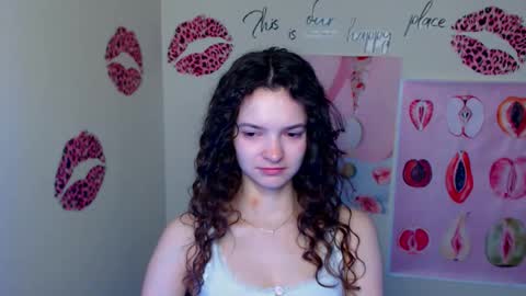 Susie online show from 03/09/26, 07:12