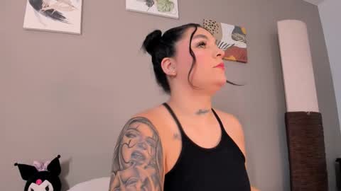 Snapshot of _melodyblossom_ chatting on 09/11/25, 08:31 _melodyblossom_ online show from 09/11/25, 08:31