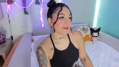 Snapshot of _melodyblossom_ chatting on 09/15/25, 08:31 _melodyblossom_ online show from 09/15/25, 08:31