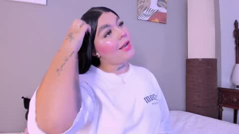 Snapshot of _melodyblossom_ chatting on 10/08/25, 08:17 _melodyblossom_ online show from 10/08/25, 08:17