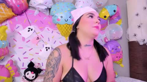 Snapshot of _melodyblossom_ chatting on 11/01/25, 08:00 _melodyblossom_ online show from 11/01/25, 08:00