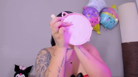 Snapshot of _melodyblossom_ chatting on 11/03/25, 08:10 _melodyblossom_ online show from 11/03/25, 08:10