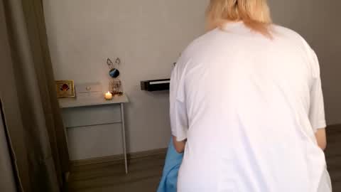 Snapshot of _meow_neko_ chatting on 11/16/25, 08:47 _meow_neko_ online show from 11/16/25, 08:47