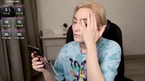 _meow_neko_ online show from 02/26/26, 04:50