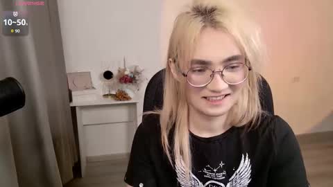 Snapshot of _meow_neko_ chatting on 03/31/26, 02:02 _meow_neko_ online show from 03/31/26, 02:02