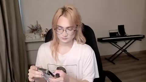 Snapshot of _meow_neko_ chatting on 07/14/26, 11:49 _meow_neko_ online show from 07/14/26, 11:49