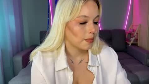 Mia Mason online show from 06/28/26, 12:16