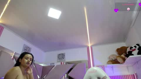  Mia  online show from 09/15/25, 01:00