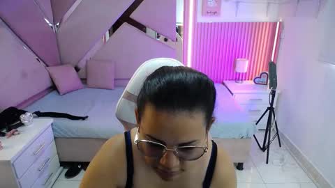  Mia  online show from 09/27/25, 12:21