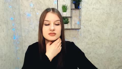 Mia online show from 02/23/25, 05:18