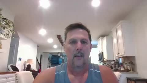 Snapshot of _mike_likes chatting on 07/17/26, 10:25 Mike online show from 07/17/26, 10:25