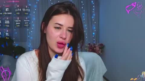 Snapshot of _mila__aa chatting on 10/11/25, 10:52 Milana online show from 10/11/25, 10:52