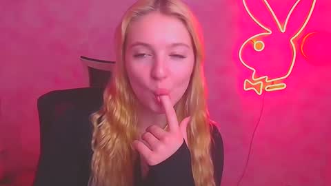 Melanie online show from 02/18/25, 10:16