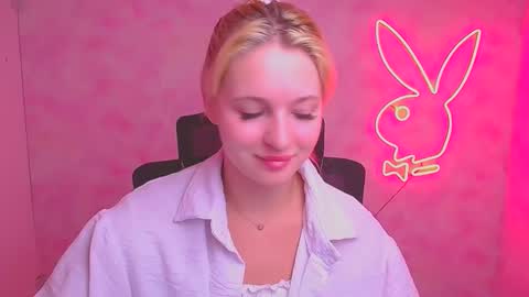 Melanie online show from 09/15/25, 06:02