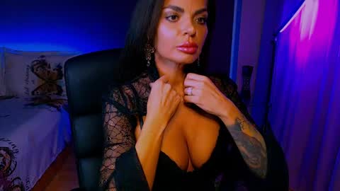 Snapshot of _milani_ chatting on 03/31/26, 05:24 Milani online show from 03/31/26, 05:24