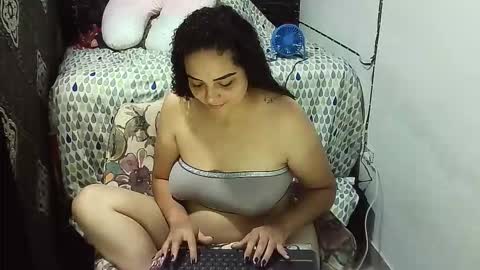 _milf_naughty online show from 10/17/25, 04:04