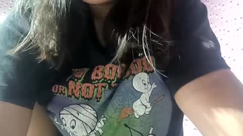 Snapshot of _milkytitsmomxx_ chatting on 12/28/24, 04:52 _milkytitsmomxx_ online show from 12/28/24, 04:52