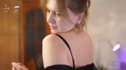 Snapshot of _million_dollarsmile chatting on 03/26/26, 05:29 _million_dollarsmile online show from 03/26/26, 05:29