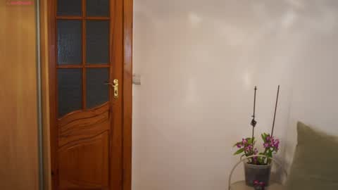 Snapshot of _million_dollarsmile chatting on 04/02/26, 04:59 _million_dollarsmile online show from 04/02/26, 04:59