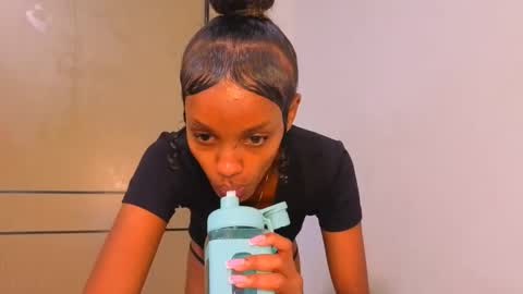 Mimi online show from 04/13/26, 02:39