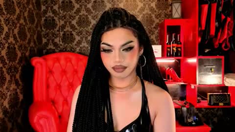 Snapshot of _ministryofsin_ chatting on 12/13/25, 08:14 Raven Strauss online show from 12/13/25, 08:14