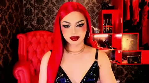 Snapshot of _ministryofsin_ chatting on 05/18/26, 08:58 Raven Strauss online show from 05/18/26, 08:58