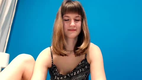 Snapshot of _minnie_boo_ chatting on 03/14/26, 06:13 Boo online show from 03/14/26, 06:13