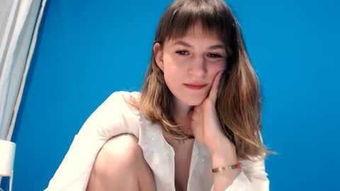 Snapshot of _minnie_boo_ chatting on 03/24/26, 05:40 Boo online show from 03/24/26, 05:40