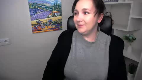 Snapshot of _miranda_sun chatting on 04/28/26, 07:24 Miranda online show from 04/28/26, 07:24