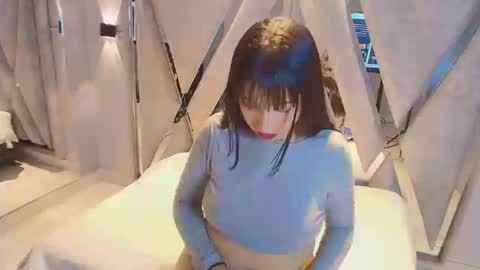 Snapshot of _mishell22 chatting on 02/27/26, 01:44 _mishell22 online show from 02/27/26, 01:44