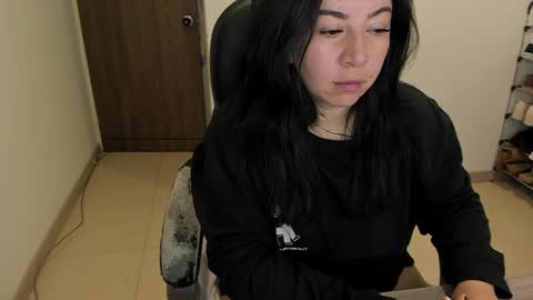 _miss_coco_ online show from 12/15/24, 08:08