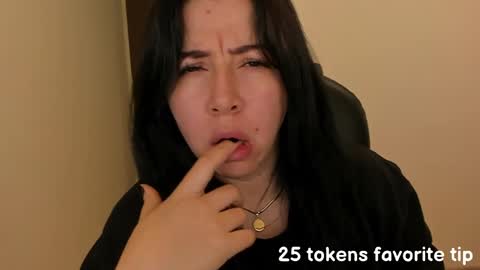 _miss_coco_ online show from 12/15/24, 11:12