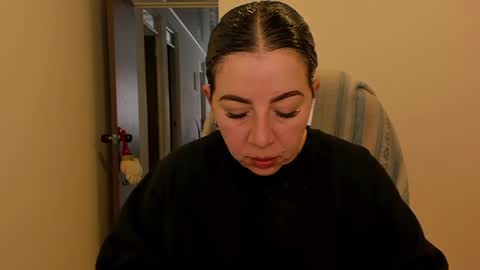 _miss_coco_ online show from 12/23/24, 02:39