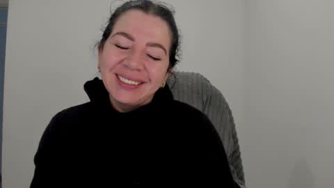 _miss_coco_ online show from 11/06/25, 12:50