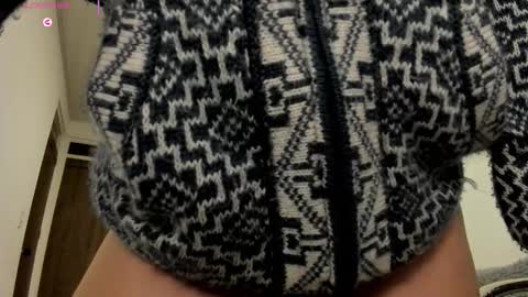 _miss_coco_ online show from 02/11/26, 01:21