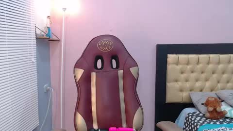 Hinata 3 online show from 02/12/25, 09:11