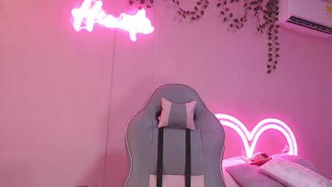 Hinata 3 online show from 02/17/26, 01:40