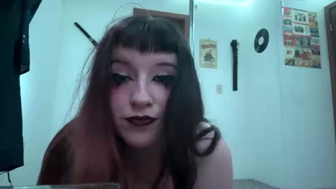 Snapshot of _miss_marie_ chatting on 10/30/25, 10:32 _miss_marie_ online show from 10/30/25, 10:32
