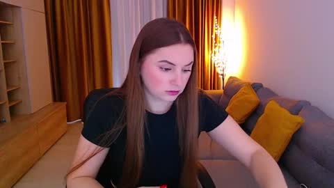 Mia online show from 03/30/26, 09:54