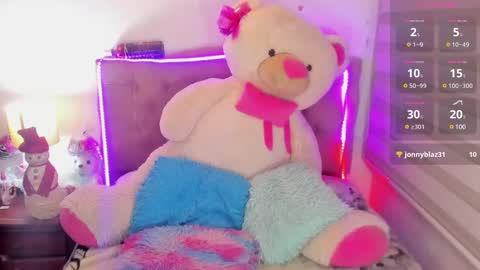 Emi   online show from 12/23/24, 04:01