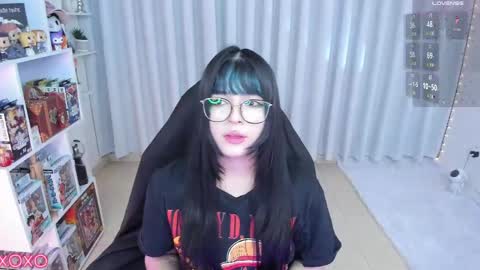 Snapshot of _misshoneyxx chatting on 05/17/26, 03:37 Hanna Idependent Model online show from 05/17/26, 03:37