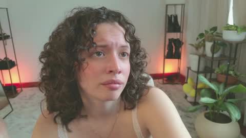 Snapshot of _missmariaa_ chatting on 03/25/26, 06:14 Mara Independent model online show from 03/25/26, 06:14