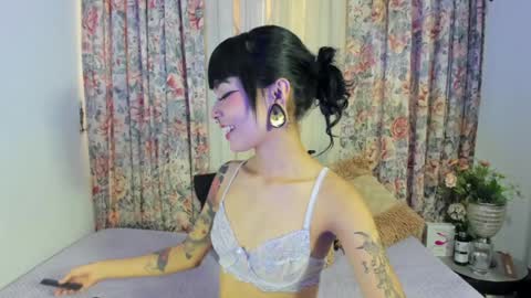 mizuki  online show from 12/16/24, 02:49