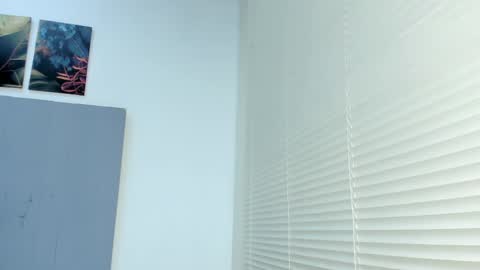 _molly_rosse_ online show from 10/11/25, 11:53