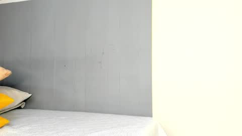 _molly_rosse_ online show from 11/22/25, 12:04