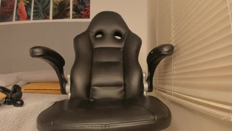 _molly_rosse_ online show from 04/01/26, 12:17