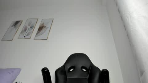 _molly_rosse_ online show from 05/23/26, 12:09